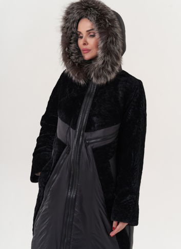 Комбинированный пуховик с овчиной