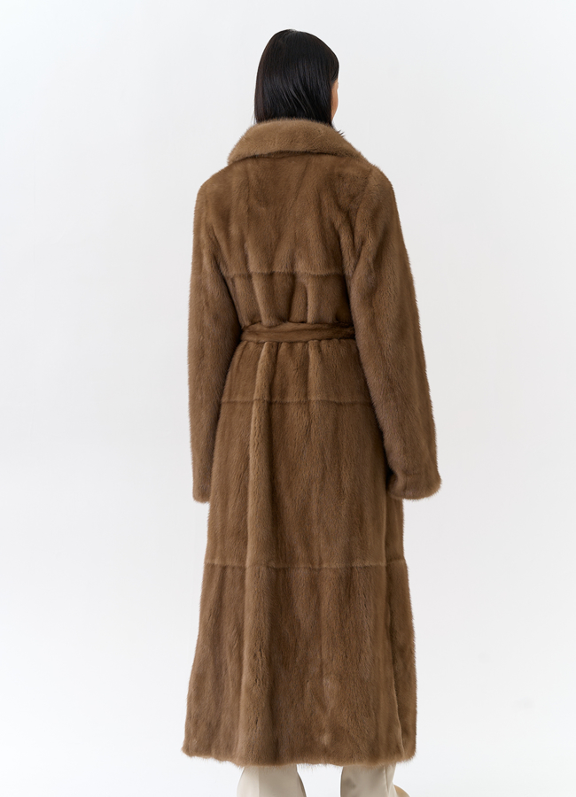 Длинная шуба из меха норки с английским воротником модель № 32067 в кредит