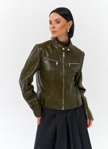 Женская куртка из натуральной кожи зеленого цвета