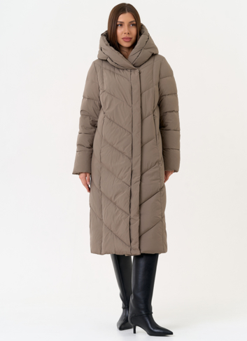 Женский пуховик с капюшоном