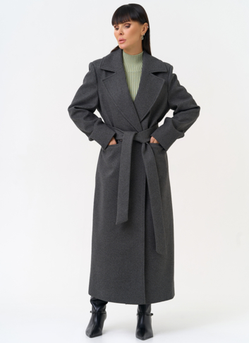 Женское пальто с английским воротником