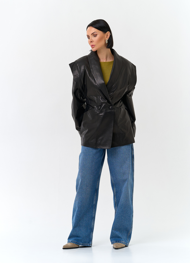 Женская куртка из натуральной кожи с акцентными плечами модель № 32884 универмаг малина