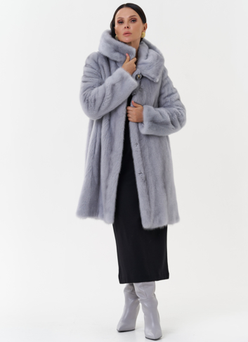 Женская шуба из меха норки с капюшоном