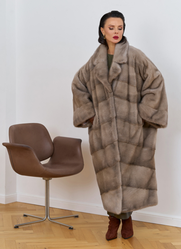 Норковая шуба оверсайз с английским воротником