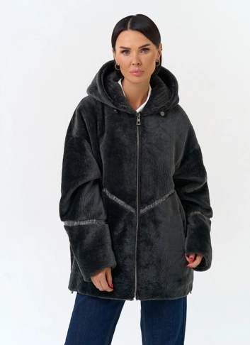 Женская натуральная дубленка с капюшоном фото