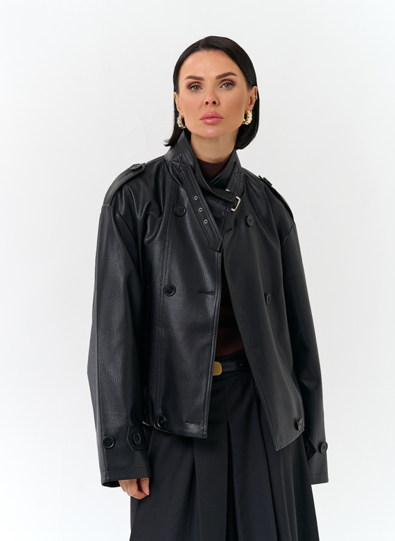 Женская куртка из эко кожи черного цвета