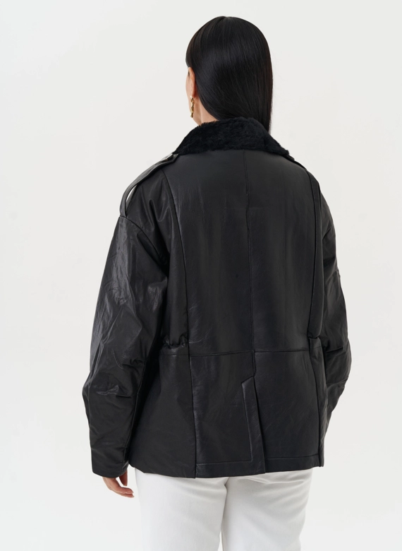 Куртка из натуральной кожи с английским воротником