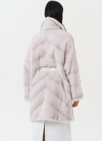 Шуба из норки с английским воротником 